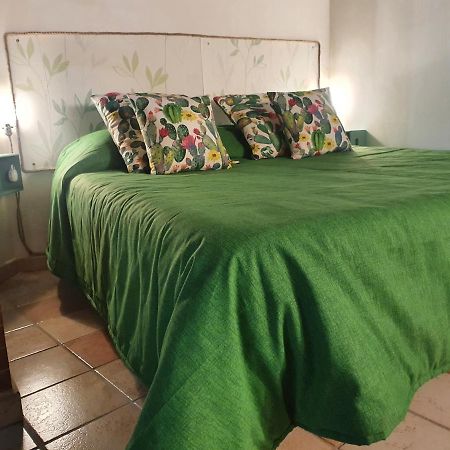 Casa Monviso Le Fuoriserie Palermo Buitenkant foto