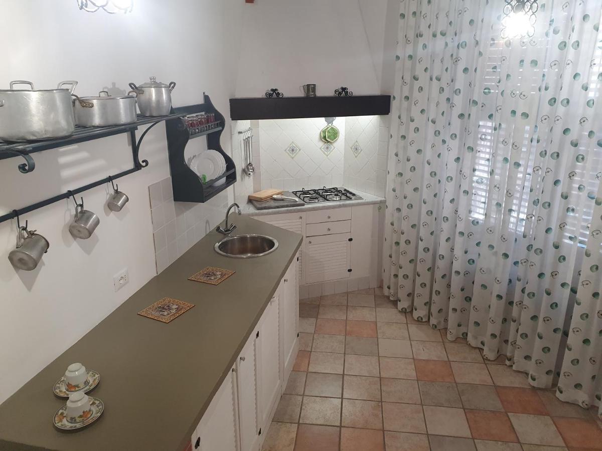 Casa Monviso Le Fuoriserie Palermo Buitenkant foto